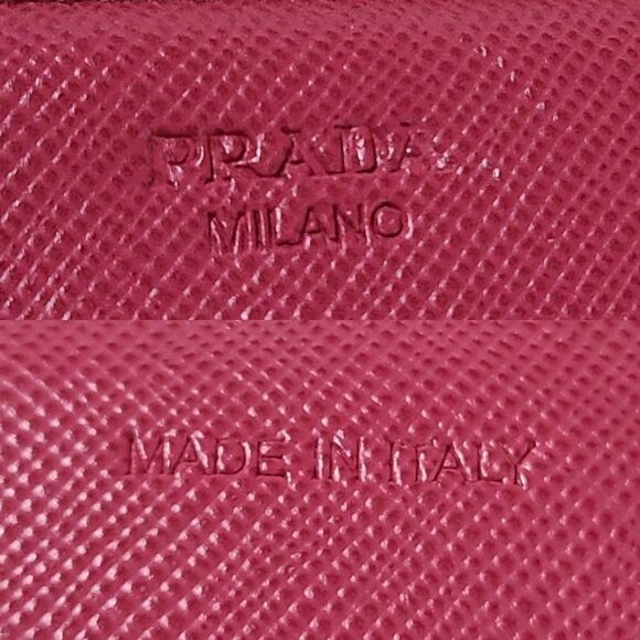 💯 Authentic Prada Safiano Long Wallet 🍀 - Picture 8 of 15